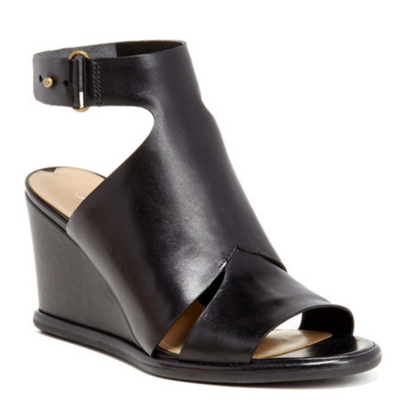 Via Spiga Shoes - ⬇️Via Spiga Doyle black leather wedge sandals NNW